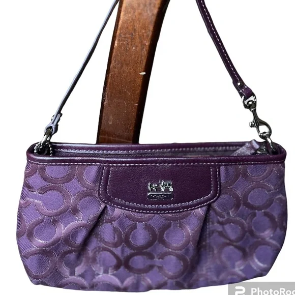 Coach Purple Wristlet EUC - Picture 5 of 8